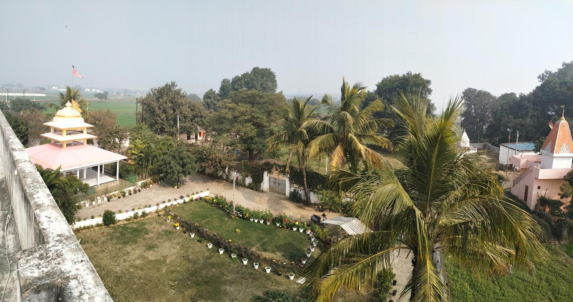 Vedic Villa Варанаси Екстериор снимка