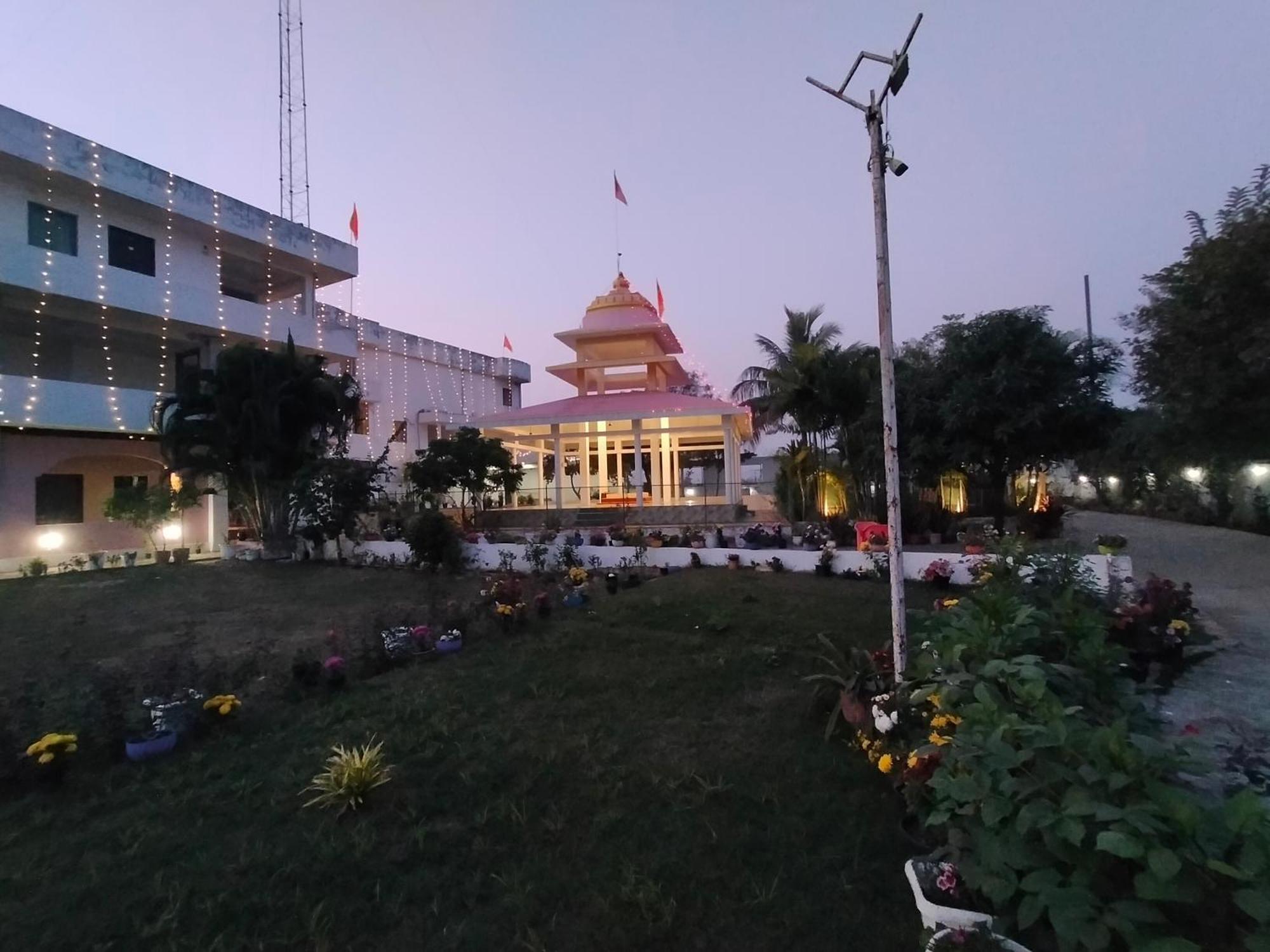 Vedic Villa Варанаси Екстериор снимка
