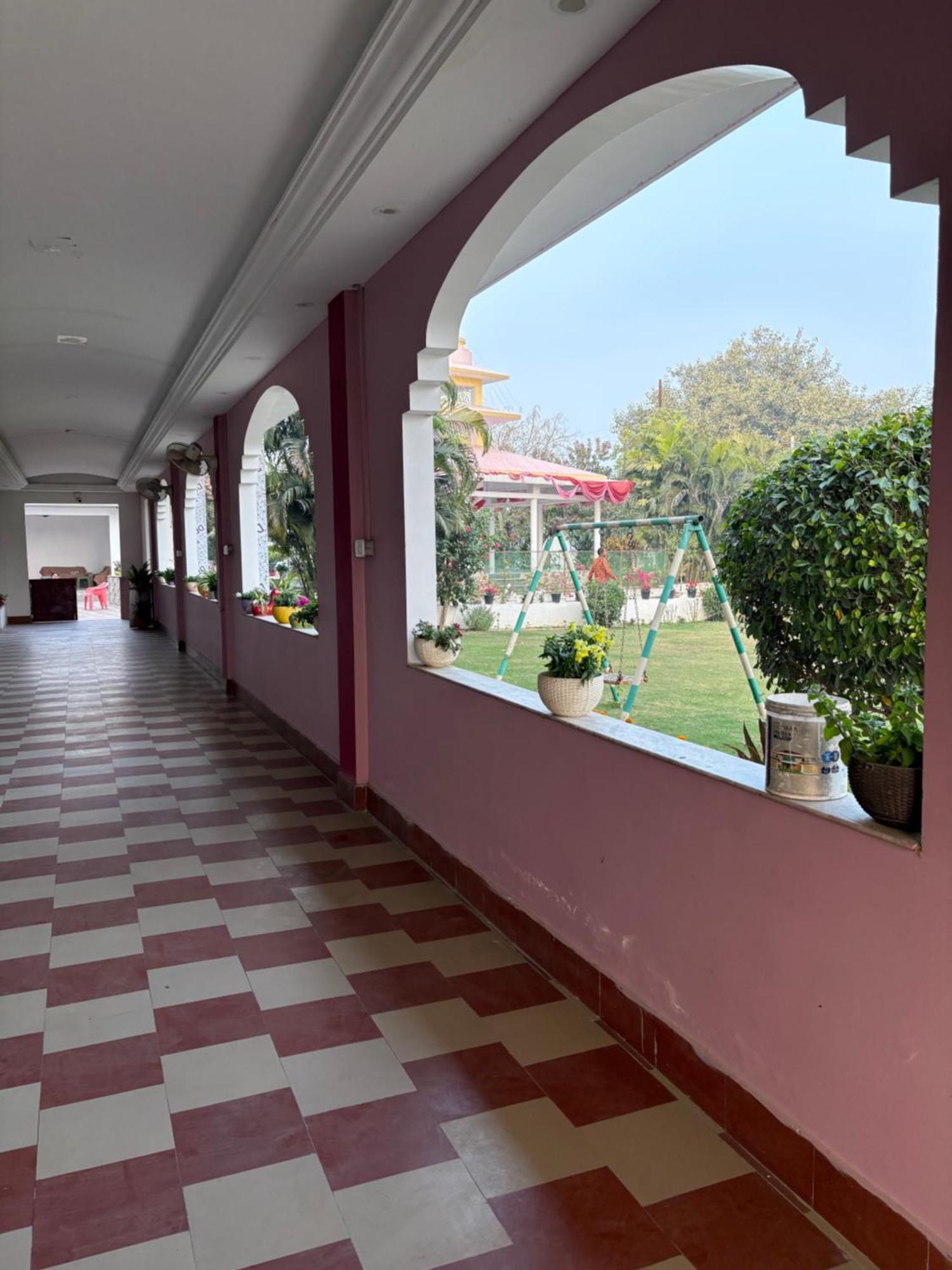 Vedic Villa Варанаси Екстериор снимка